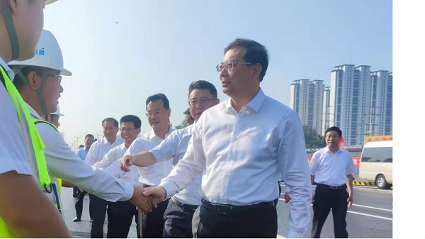 济安桥路与车站西路路口立体化改造工程通车!(图1) 济安桥路与车站西路路口立体化改造工程通车!(图1)