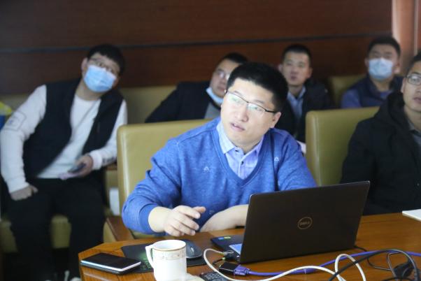 山东鹏程路桥集团有限公司 关于金石系统、商务合约专题培训会(图2)