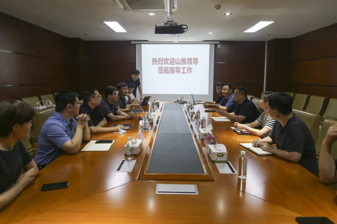 山推股份党委书记总经理张民一行到访鹏程集团(图1)