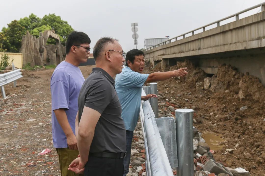 微山伊家河桥项目进行旧桥拆除安全技术交底(图3)